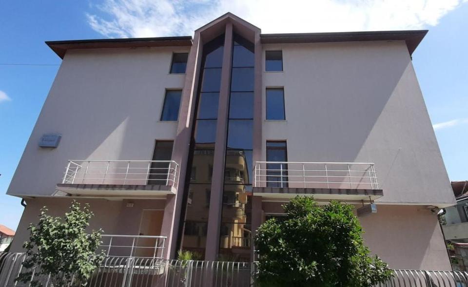 Family Hotel Favourite Obzor Kültér fotó