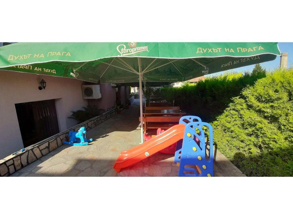Family Hotel Favourite Obzor Kültér fotó