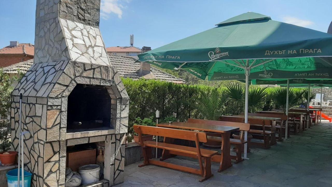 Family Hotel Favourite Obzor Kültér fotó