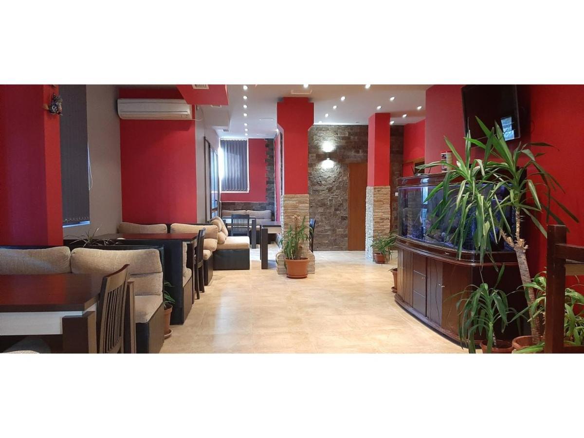 Family Hotel Favourite Obzor Kültér fotó